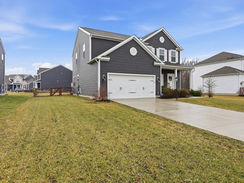 1262 Forest Edge Drive, Marysville, OH 43040 Photo 3