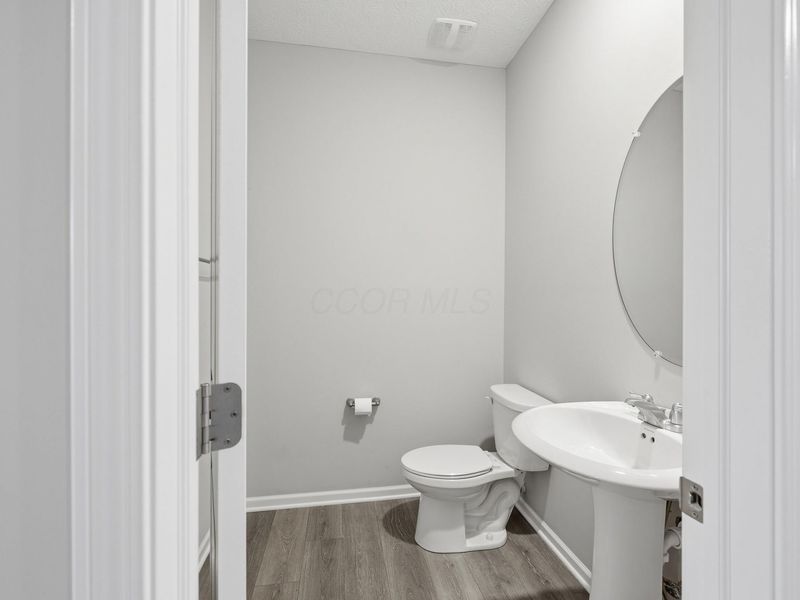 1262 Forest Edge Drive, Marysville, OH 43040 Photo 9