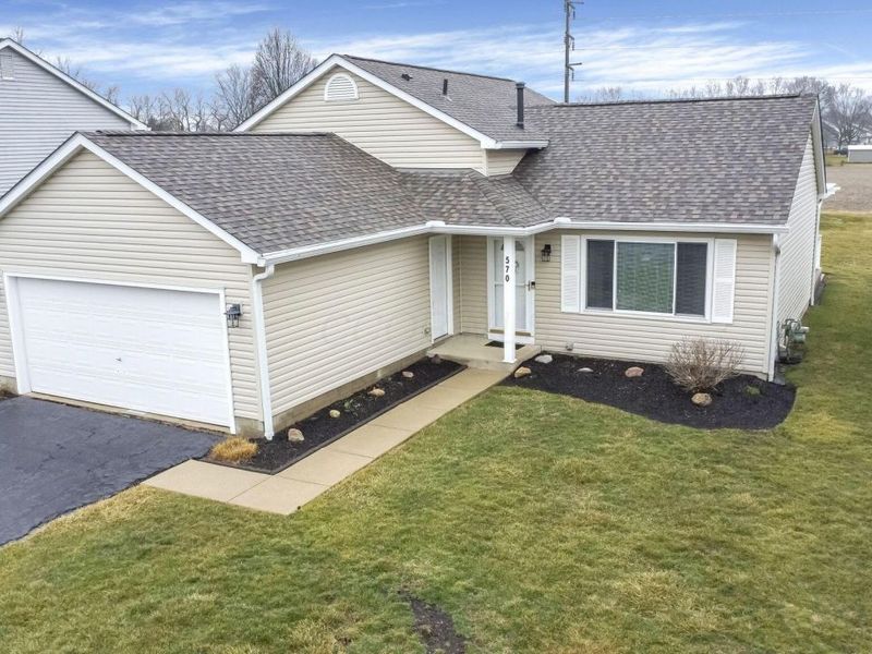 570 Carriage Drive, Plain City, OH 43064 Photo 1