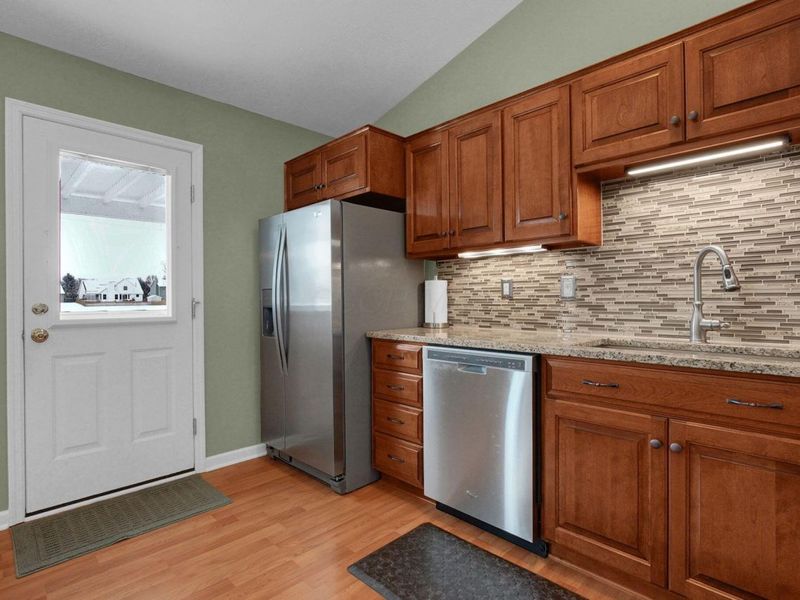 570 Carriage Drive, Plain City, OH 43064 Photo 12