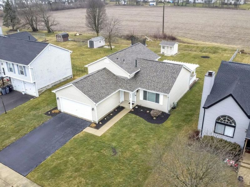 570 Carriage Drive, Plain City, OH 43064 Photo 3