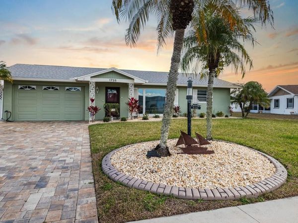 1728 COCO PALM CIRCLE, SUN CITY CENTER, FL 33573