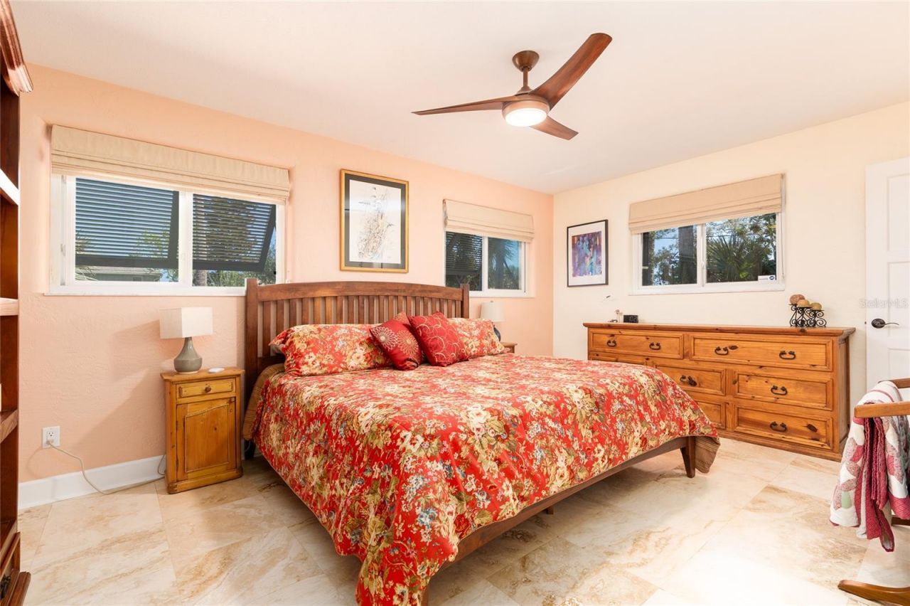 1104 S Riverside Drive, Edgewater, FL 32132 Photo