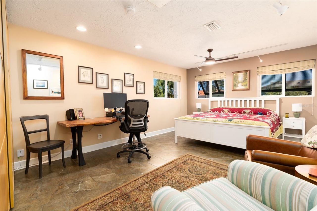 1104 S Riverside Drive, Edgewater, FL 32132 Photo