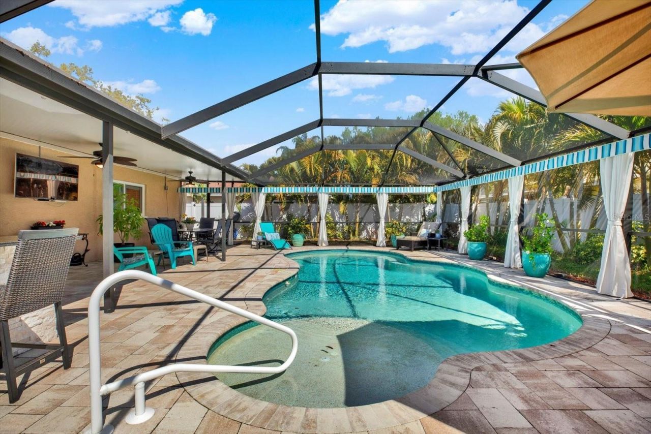 8781 Leona Street, Seminole, FL 33772 Photo