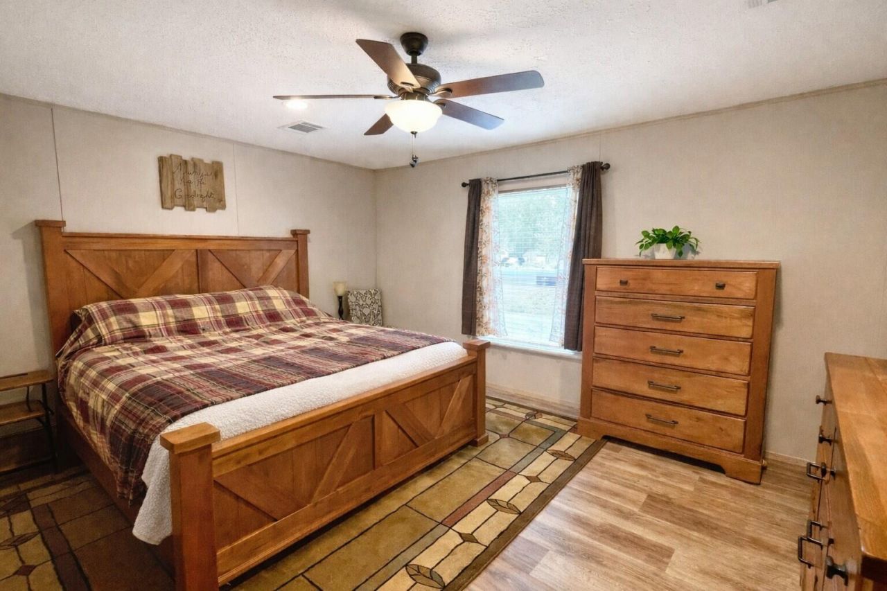 1297 Heaven Drive Photo 10