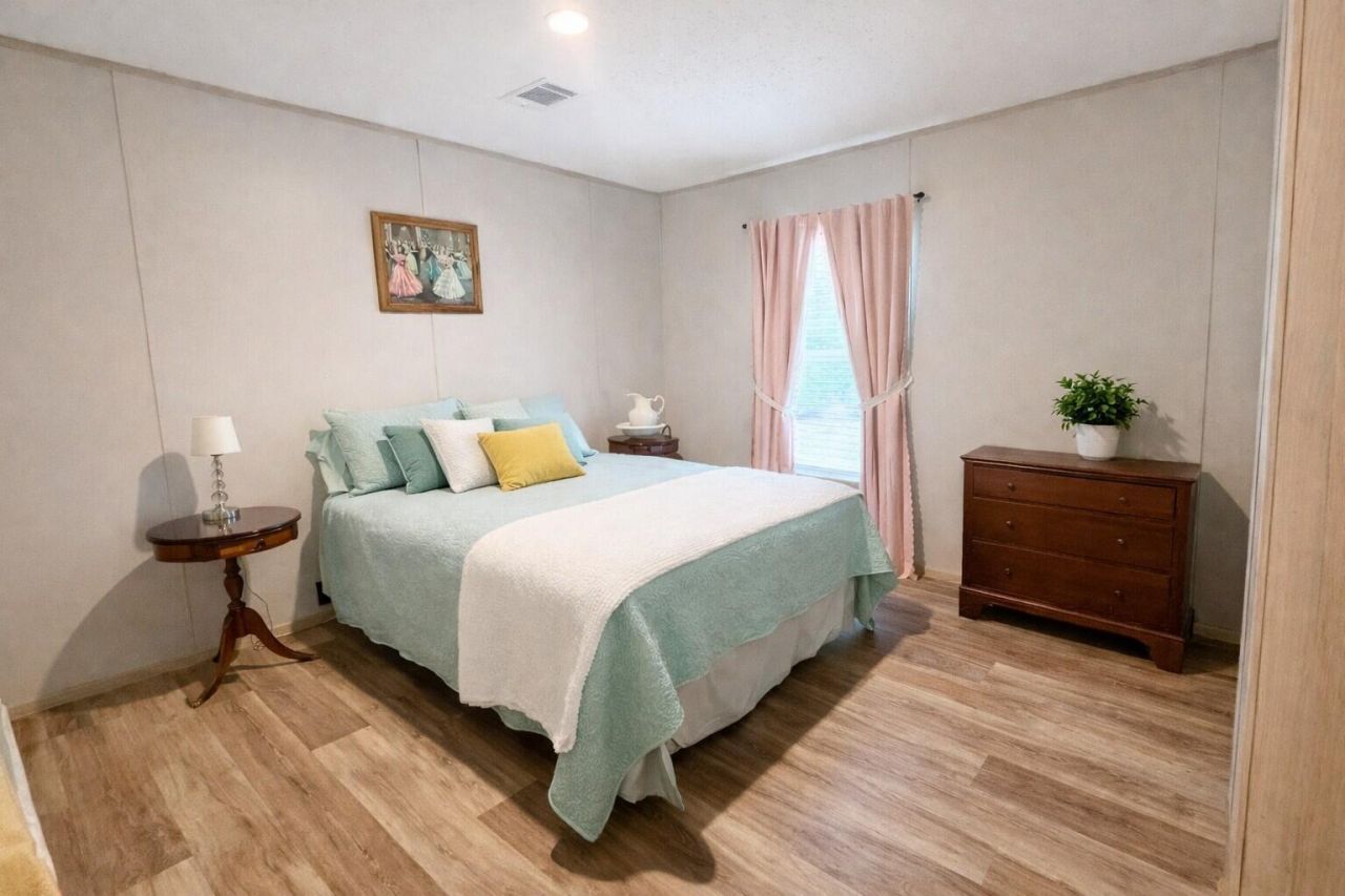 1297 Heaven Drive Photo 13