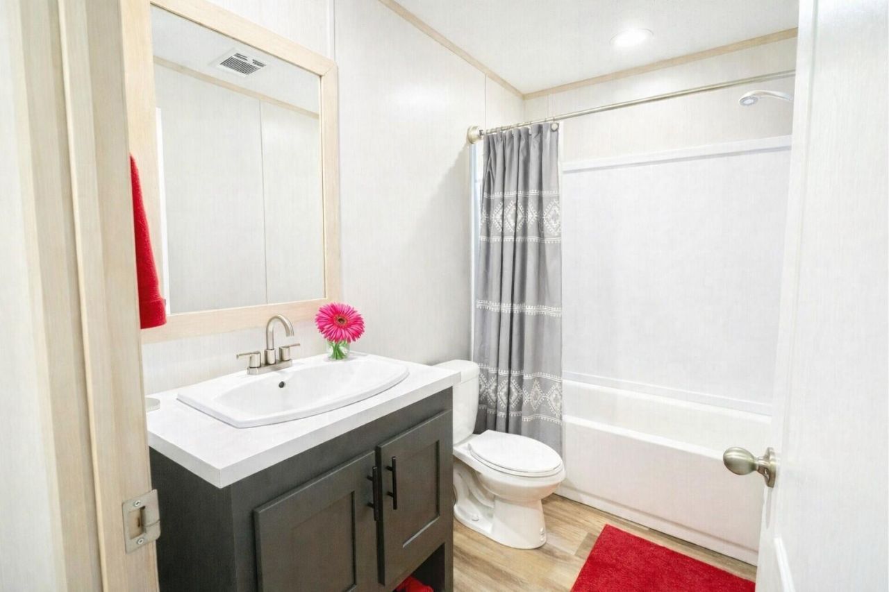 1297 Heaven Drive Photo 14