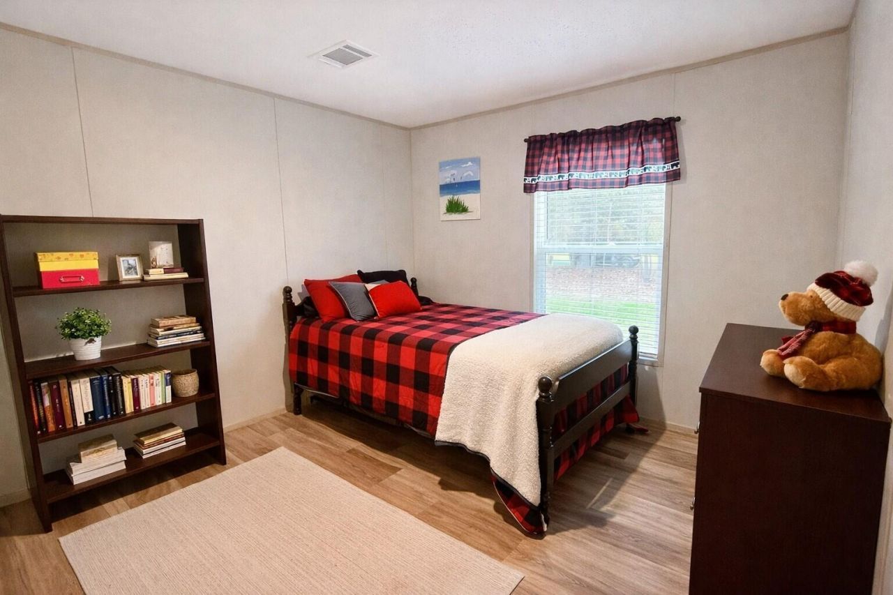 1297 Heaven Drive Photo 15