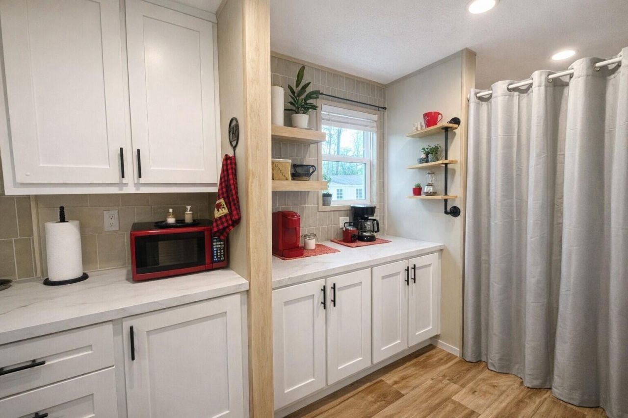 1297 Heaven Drive Photo 9