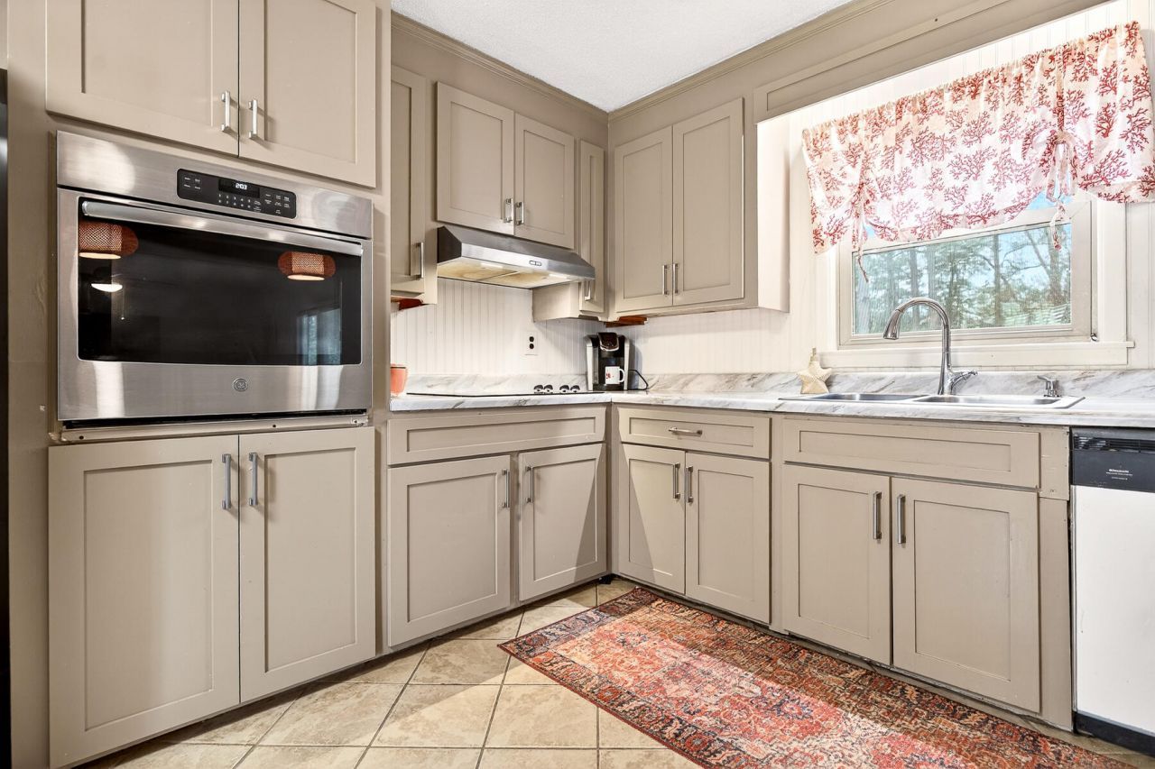 190 Reevesville Road Photo 12