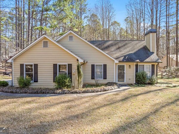 11 Seven Pines Drive, Newnan, GA 30265