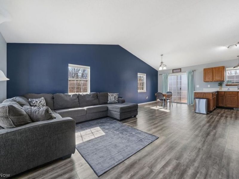 5906 Cornell Boulevard, North Ridgeville, OH 44039 Photo 4