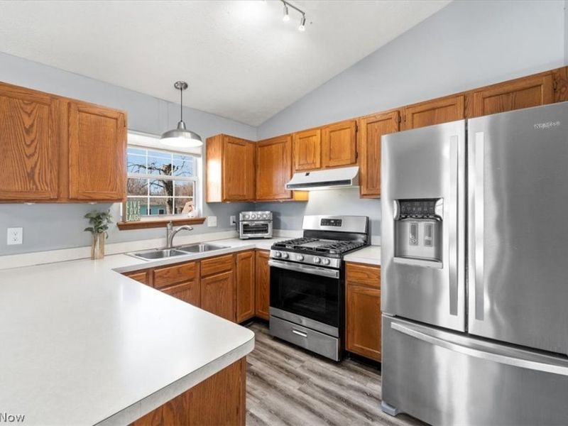 5906 Cornell Boulevard, North Ridgeville, OH 44039 Photo 9