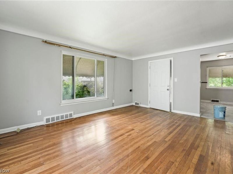 14625 Milverton Road, Cleveland, OH 44120 Photo 10