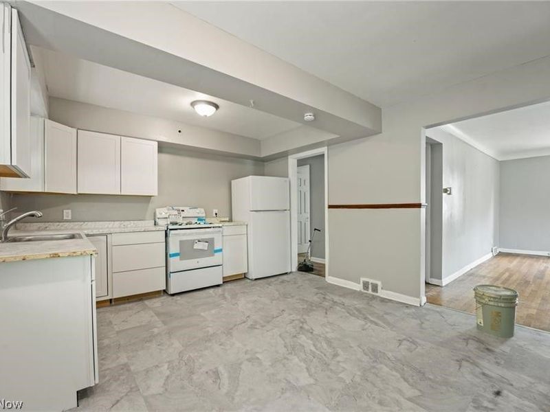 14625 Milverton Road, Cleveland, OH 44120 Photo 4