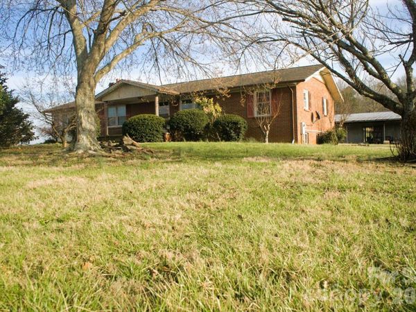 6581 Sain Milling Road , Vale, NC 28168