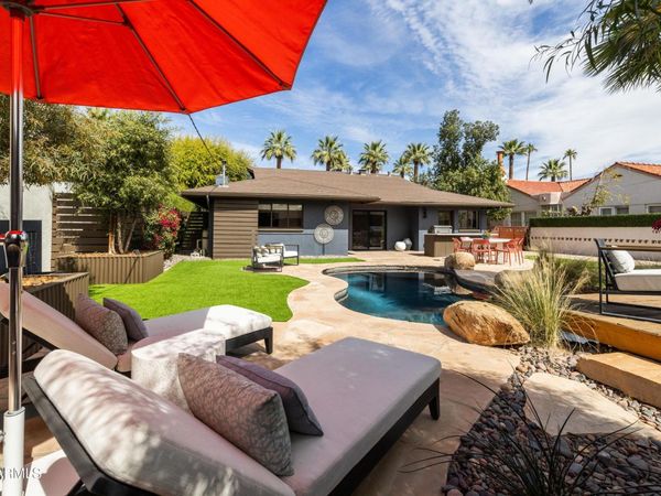 517 W HOLLY Street, Phoenix, AZ 85003