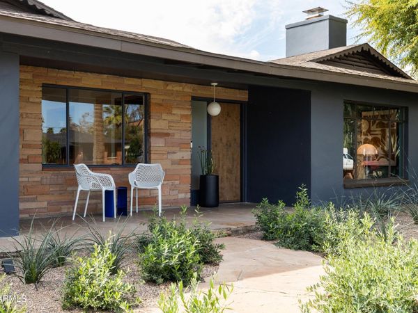 517 W HOLLY Street, Phoenix, AZ 85003