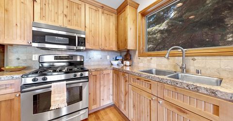 627 Deep Forest Road, Lake Almanor, CA 96137 Photo