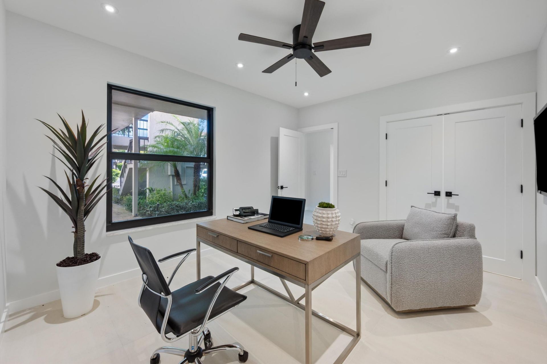 800 Greensward Court, Unit 107-I, Delray Beach, FL 33445 Photo