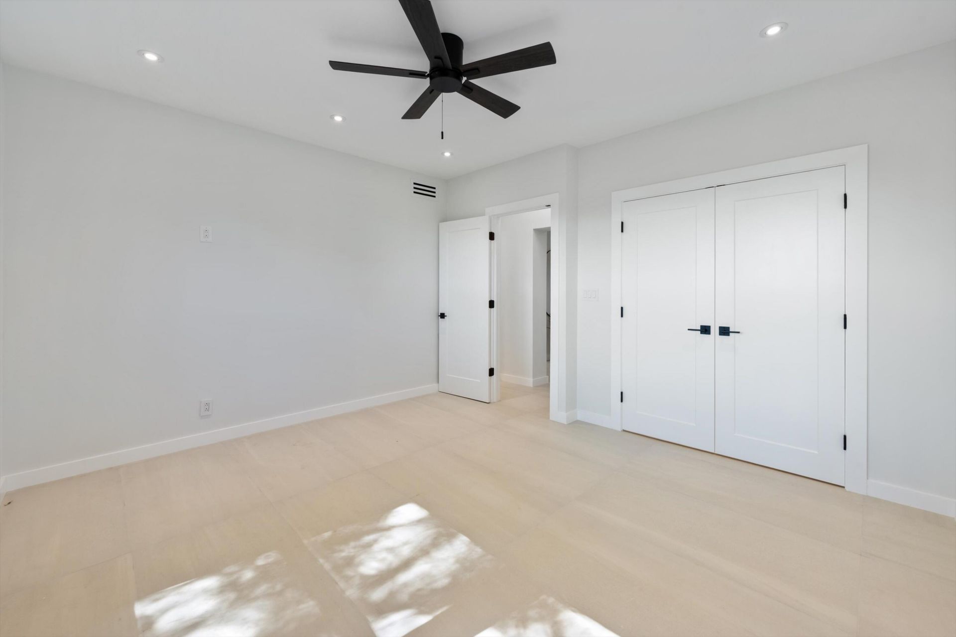 800 Greensward Court, Unit 107-I, Delray Beach, FL 33445 Photo