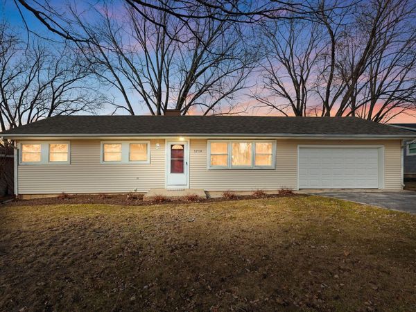 3708 Anne Street , McHenry, IL 60050