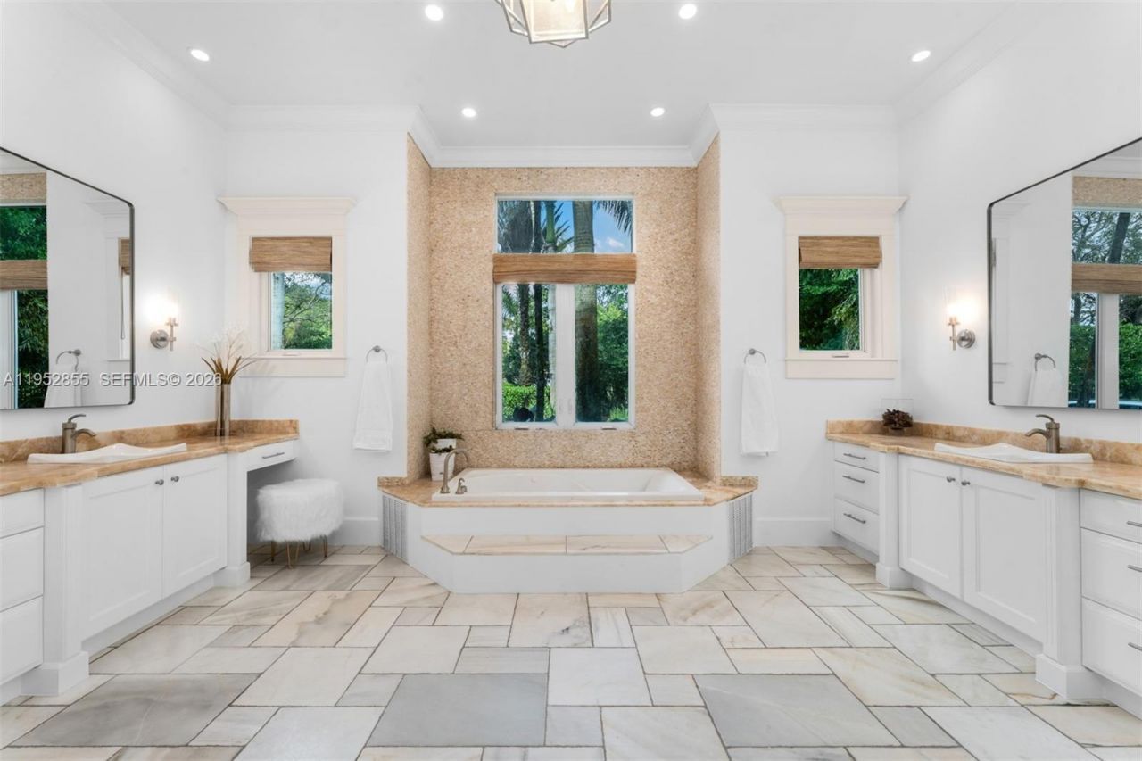 6650 SW 123rd St, Pinecrest, FL 33156 Photo