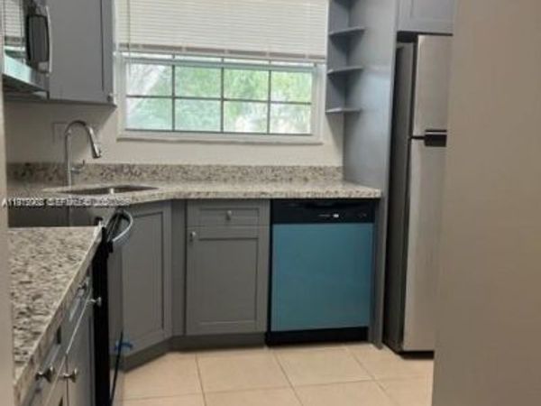 1791 NW 96th Ter , Unit 4O, Pembroke Pines, FL 33024