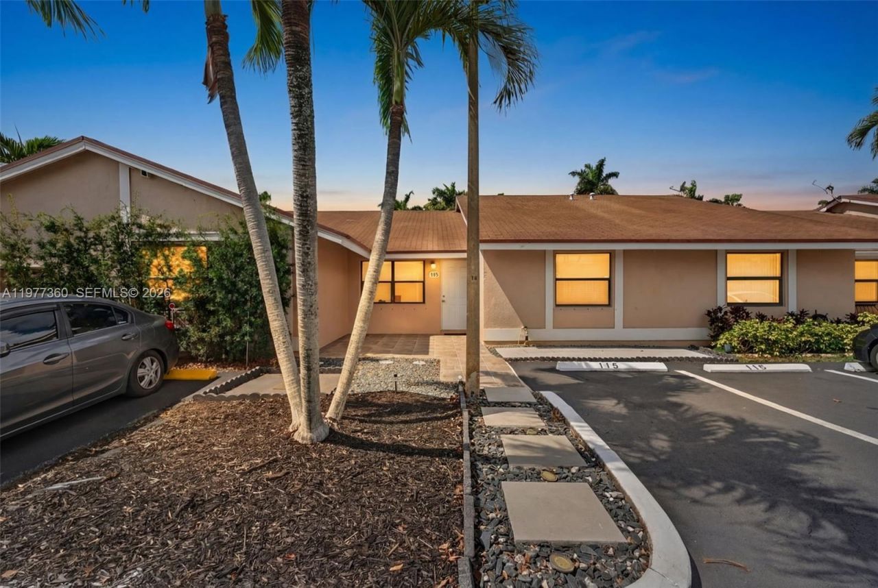 7680 SW 156th Ct , Unit B115, Miami, FL 33193 Photo