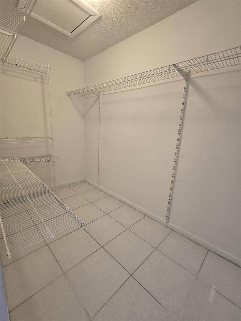 9678 Fontainebleau Blvd, Unit 111, Miami, FL 33172 Photo