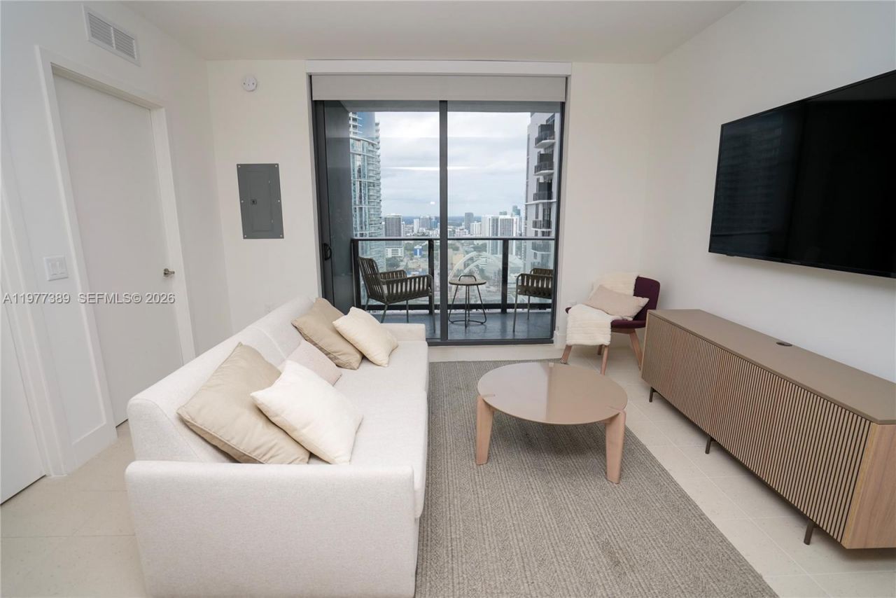 159 NE 6th St , Unit 3713, Miami, FL 33132 Photo