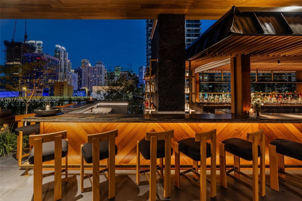 159 NE 6th St, Unit 3713, Miami, FL 33132 Photo