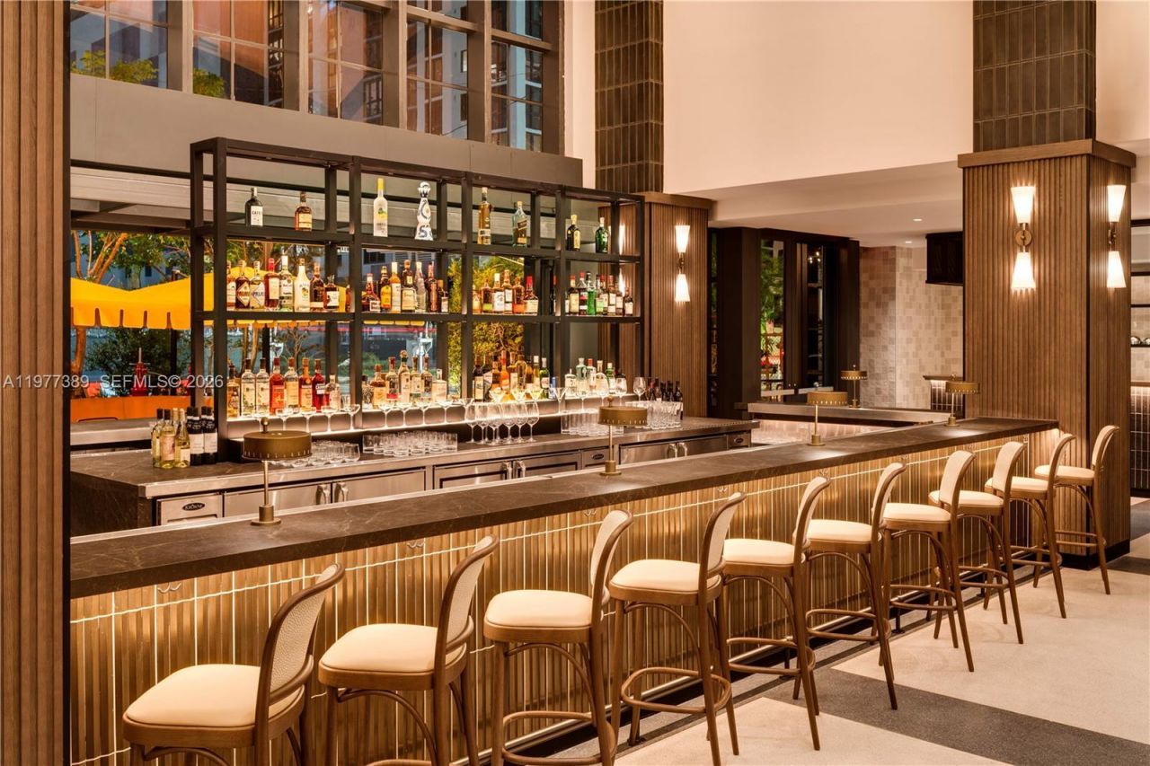 159 NE 6th St, Unit 3713, Miami, FL 33132 Photo