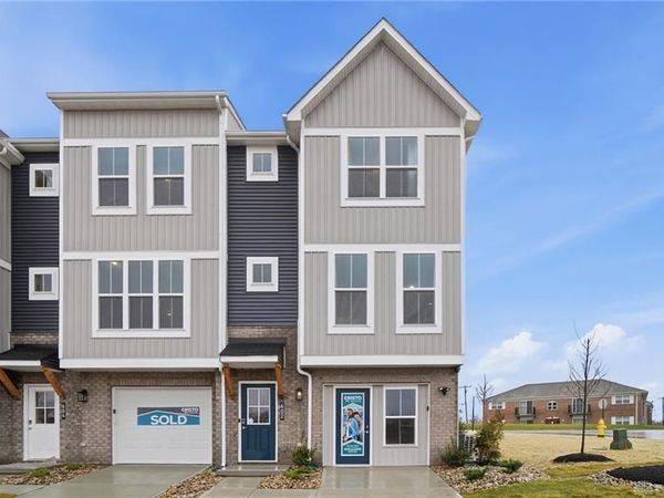 602 Brightview Place, Unit 34, Forest Park, OH 45240