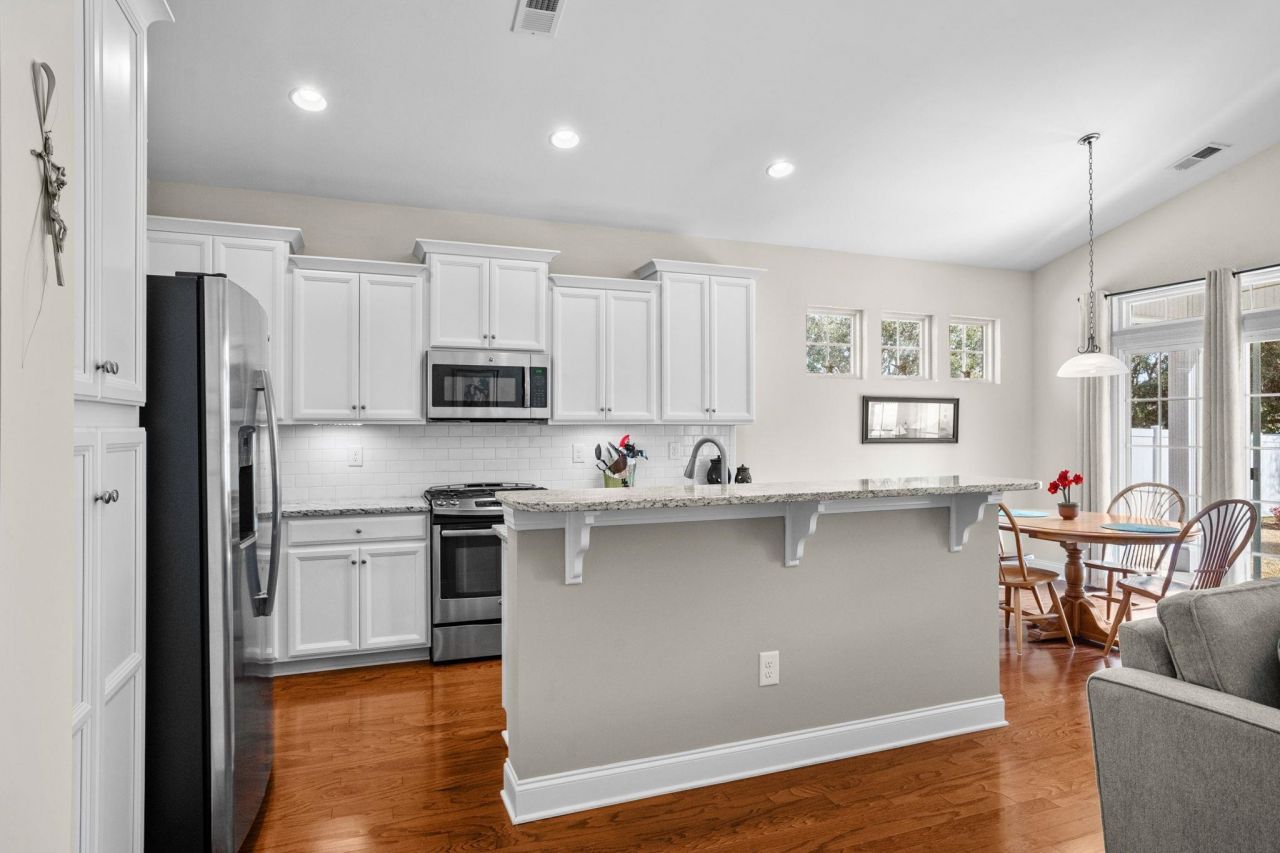 143 E Covington Dr. Photo 18