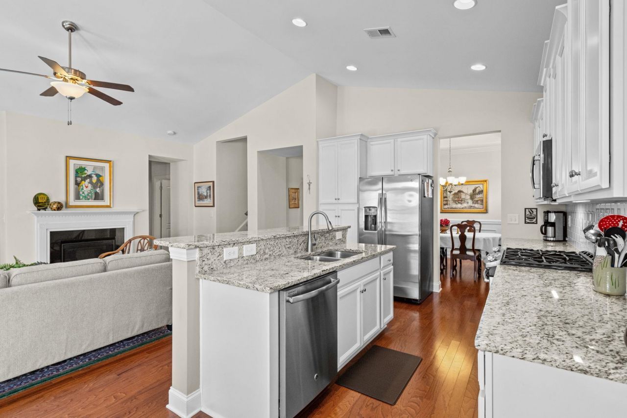 143 E Covington Dr. Photo 19