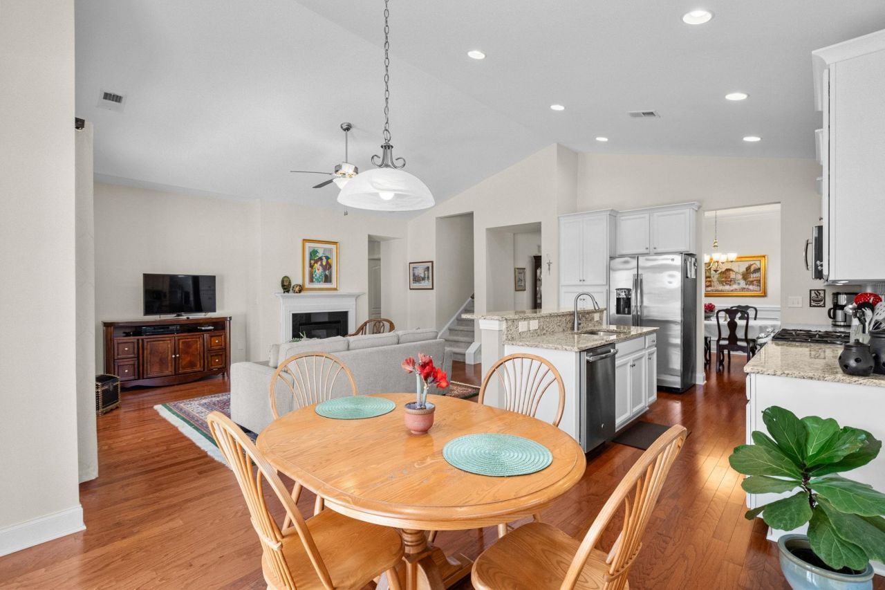 143 E Covington Dr. Photo 24