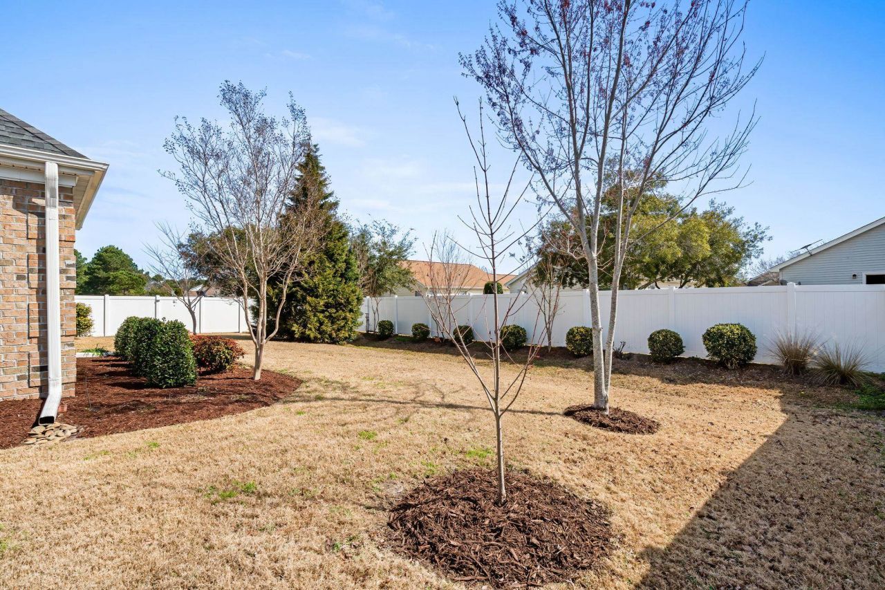 143 E Covington Dr. Photo 28