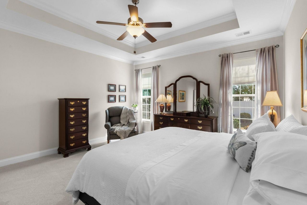 143 E Covington Dr. Photo 32