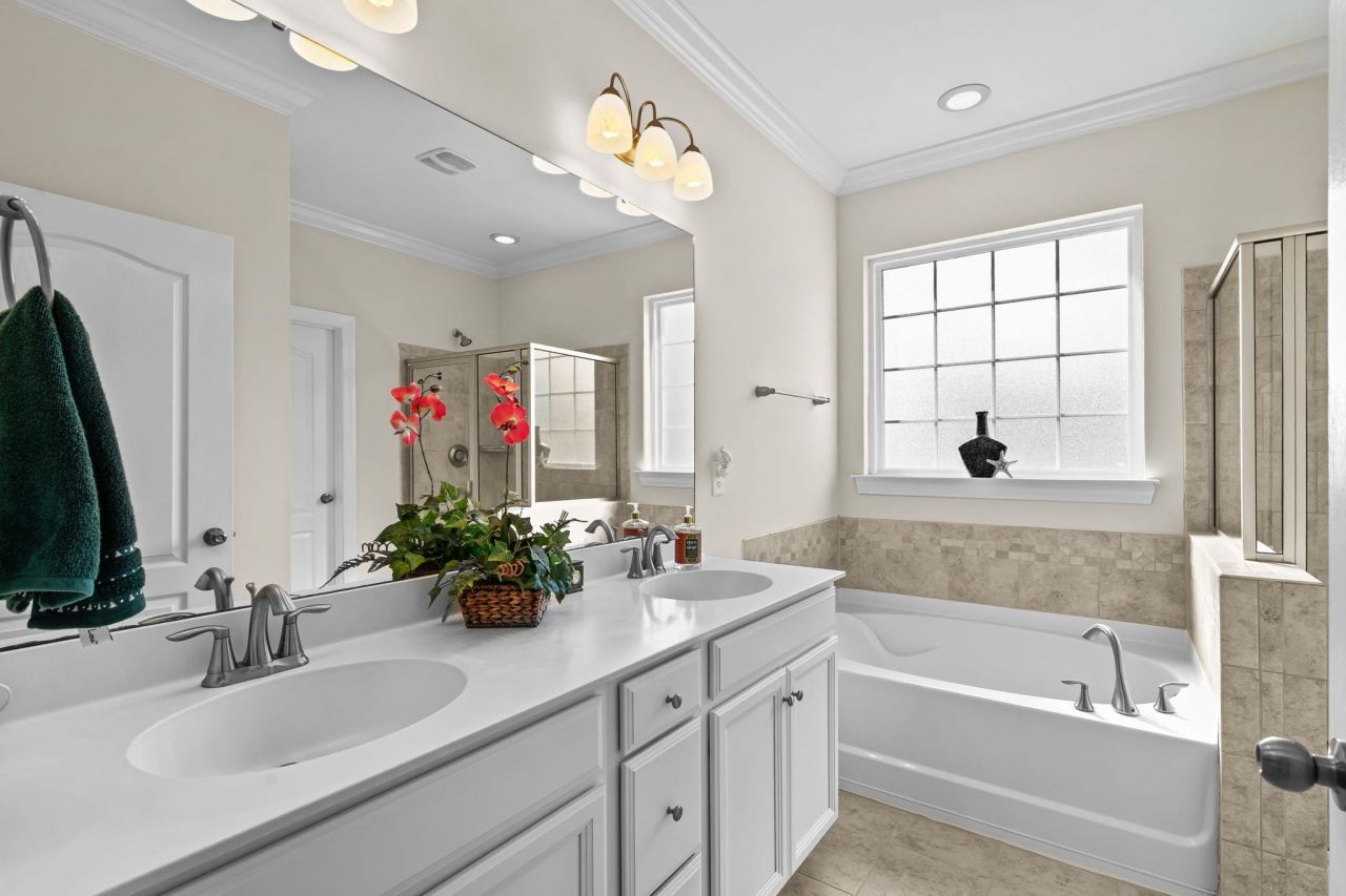 143 E Covington Dr. Photo 34