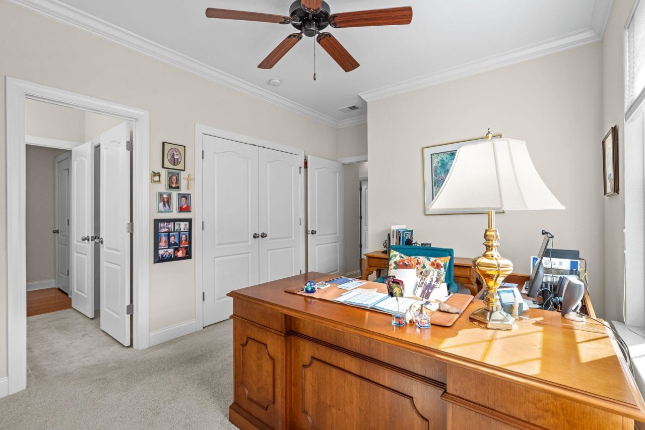 143 E Covington Dr. Photo 37