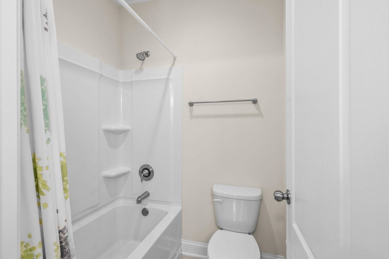 143 E Covington Dr. Photo 39