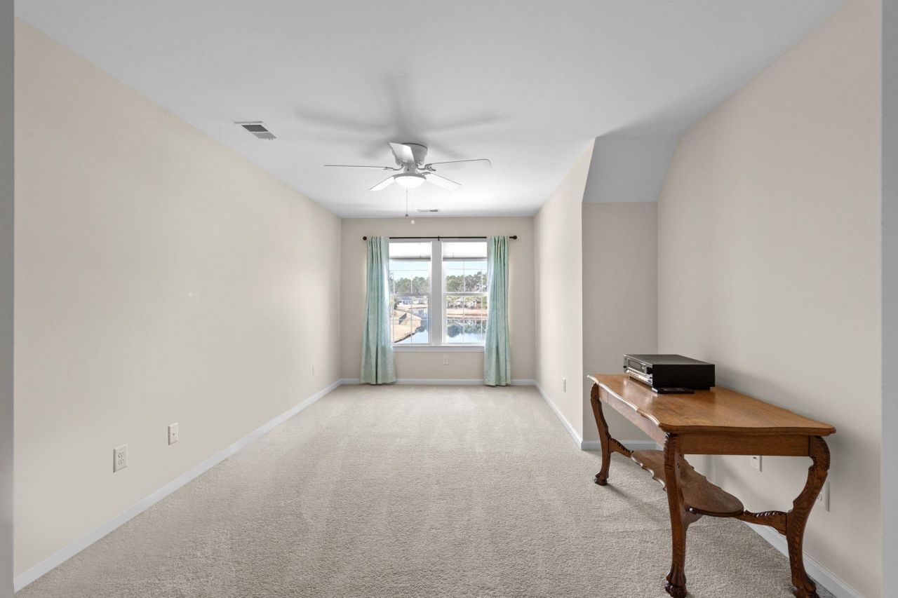 143 E Covington Dr. Photo 40