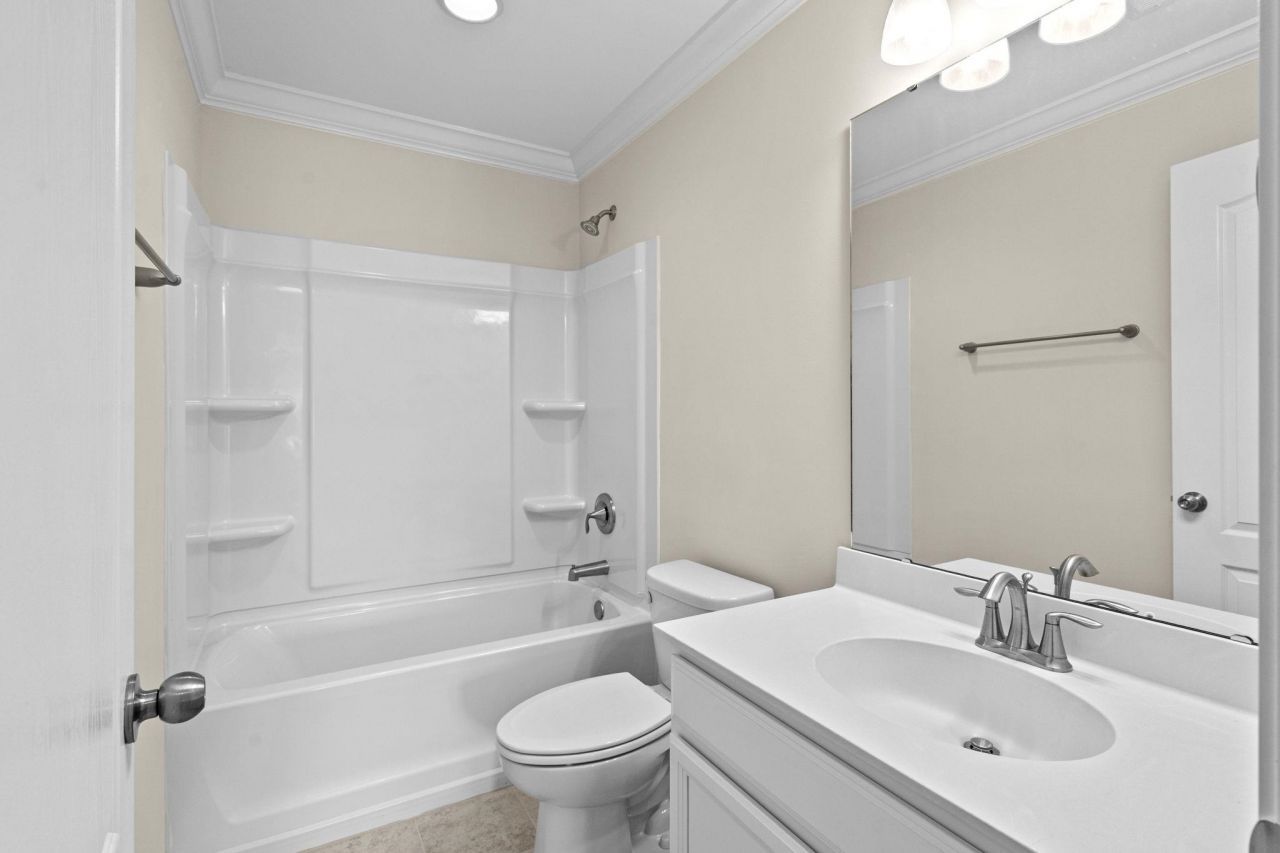 143 E Covington Dr. Photo 43