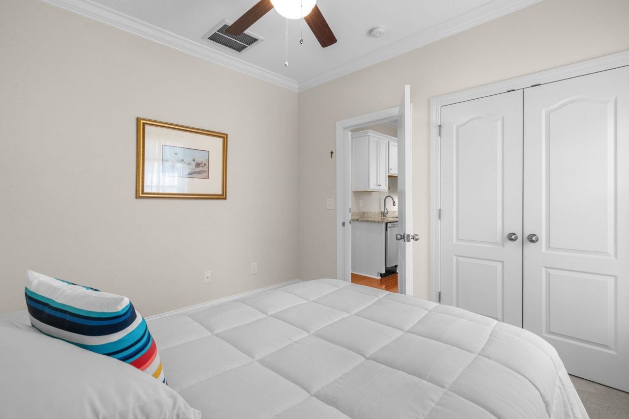 143 E Covington Dr. Photo 49