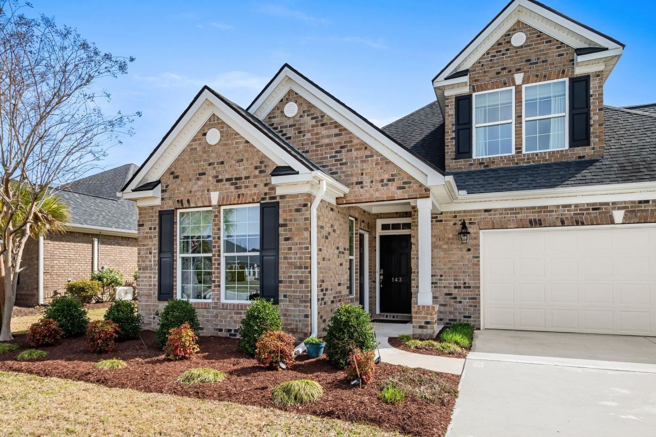 143 E Covington Dr. Photo 6