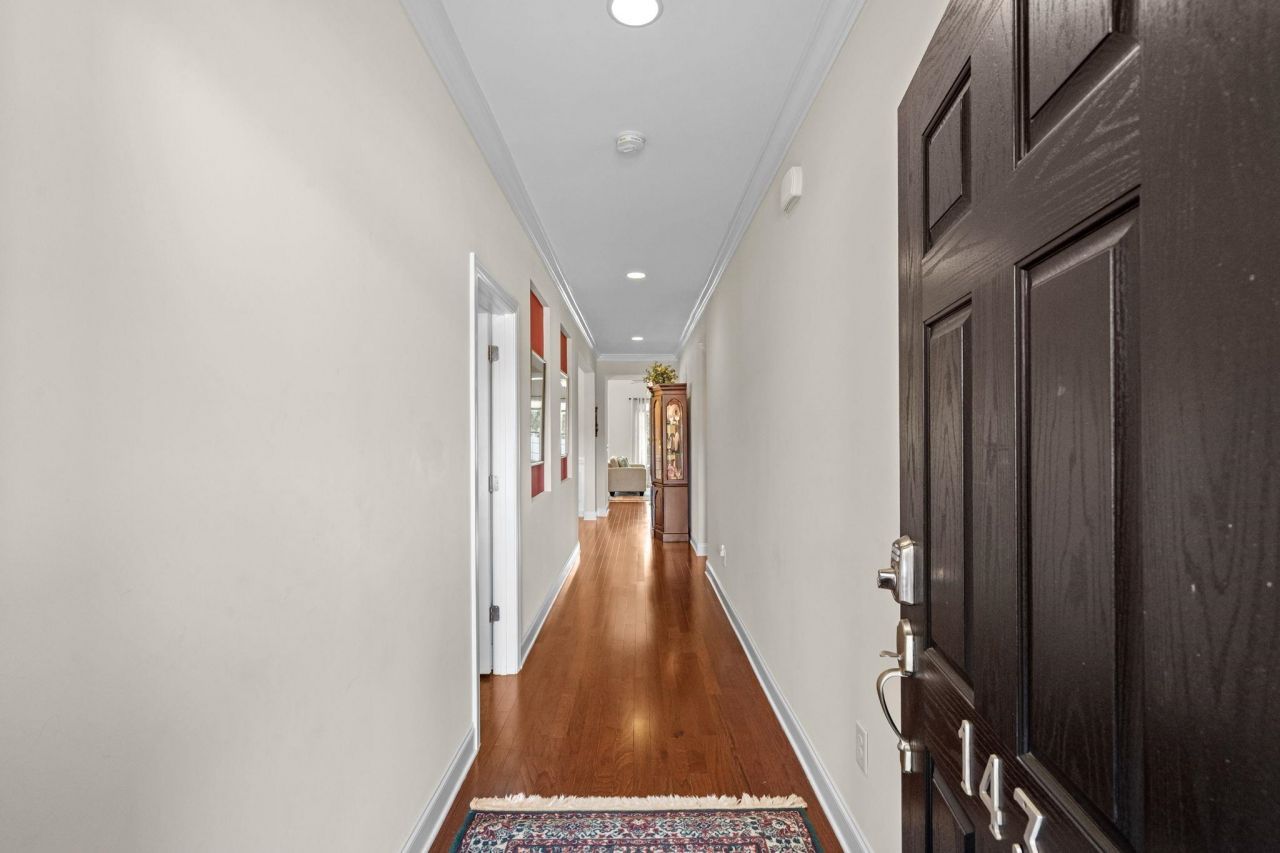 143 E Covington Dr. Photo 7