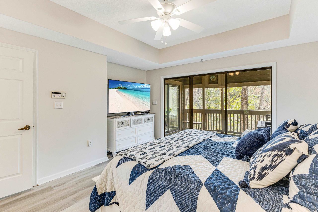 1551 Spinnaker Dr. Photo 30