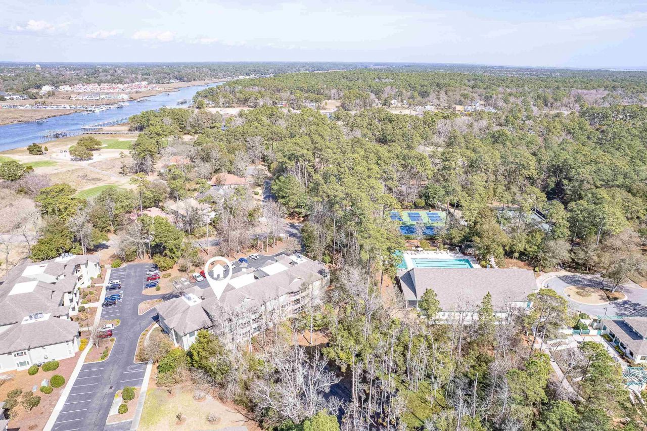 1551 Spinnaker Dr. Photo 39